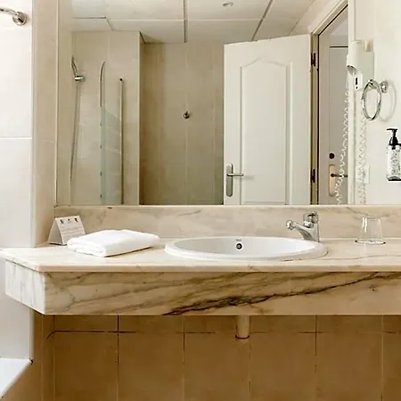 Bluesea Marina Parc 3* 福尔内利斯